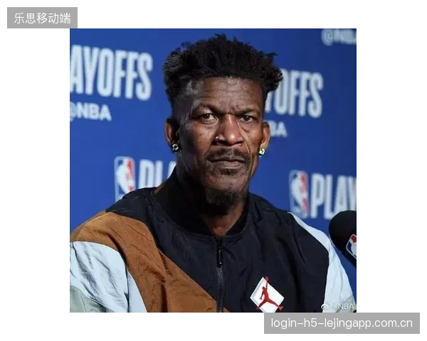 NBA球星场边吃爆米花：意想不到的轻松时刻